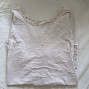 Lululemon white tee shirt